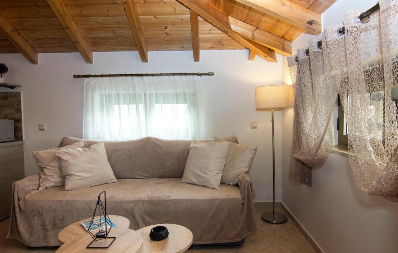 Selinitsa Stone Studio - Mani Seaview Retreat อายิโอสนิโกลาโอส ภายนอก รูปภาพ